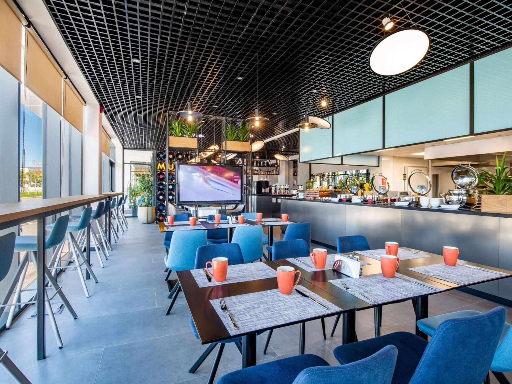 Ibis Airport Hotel
